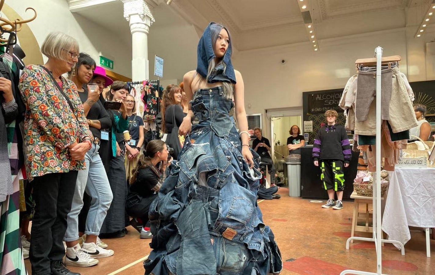 Fast Fashion Stores and the Architecture of Disposable Consumer Culture-Sheet6