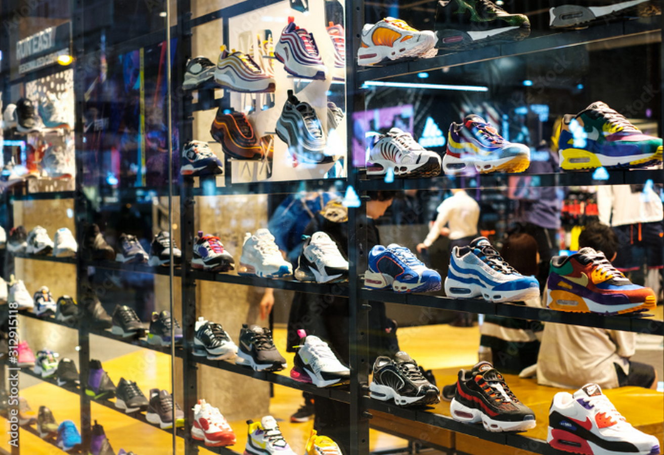 Streetwear, Sneaker Culture, and the Branding of Urban Identity-Sheet1