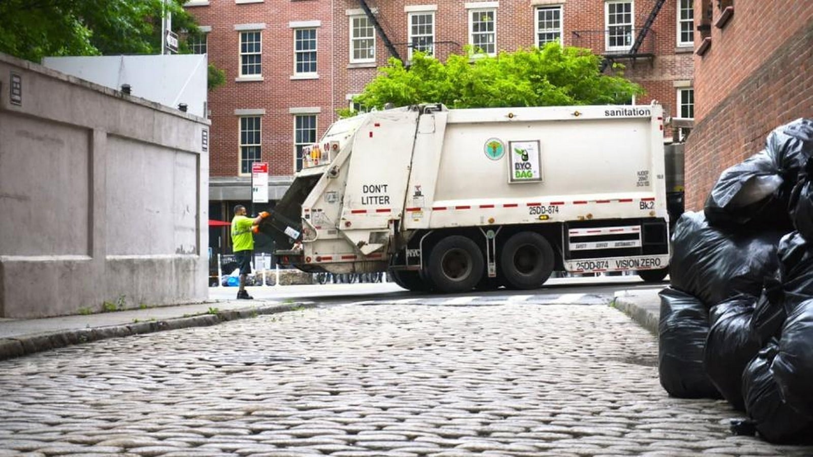 Waste Infrastructure and Its Place in the Urban Fabric-Sheet3