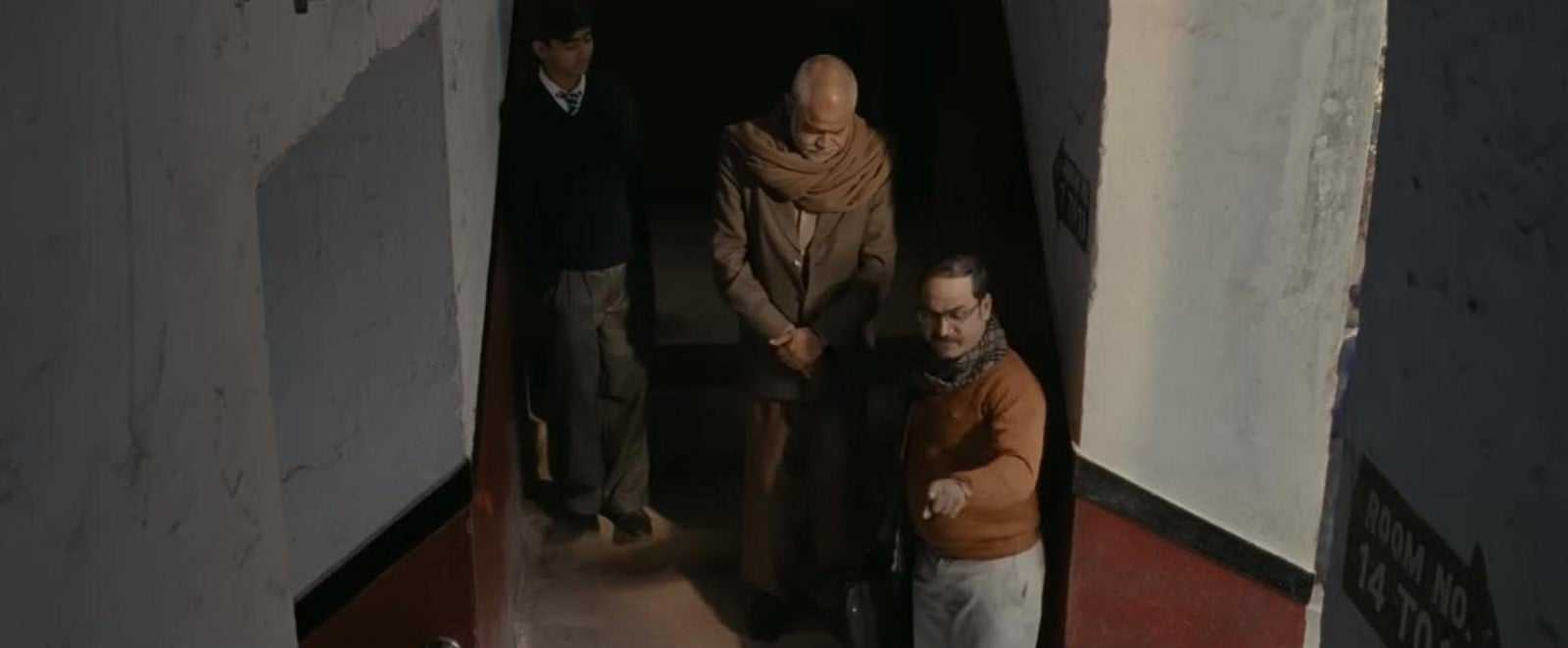 An architectural review of Ankhon Dekhi-Sheet2