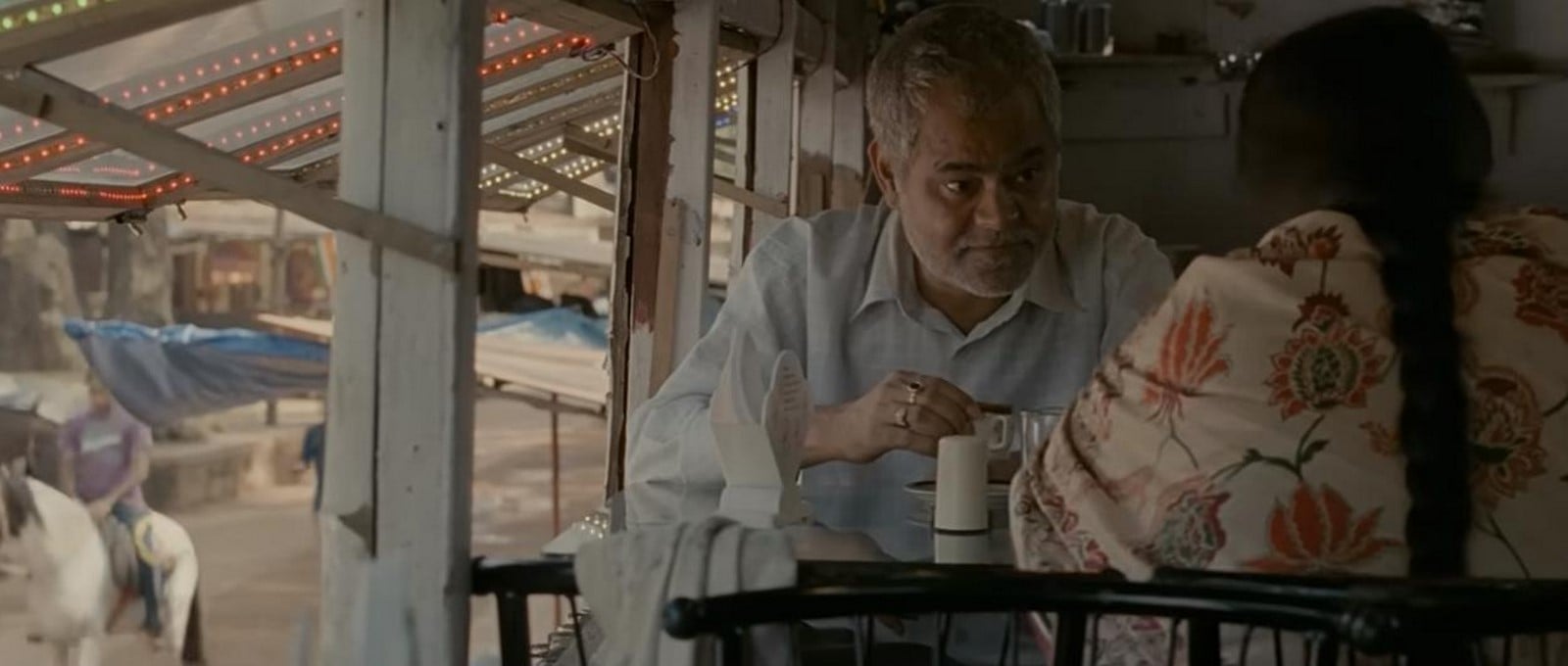 An architectural review of Ankhon Dekhi-Sheet3