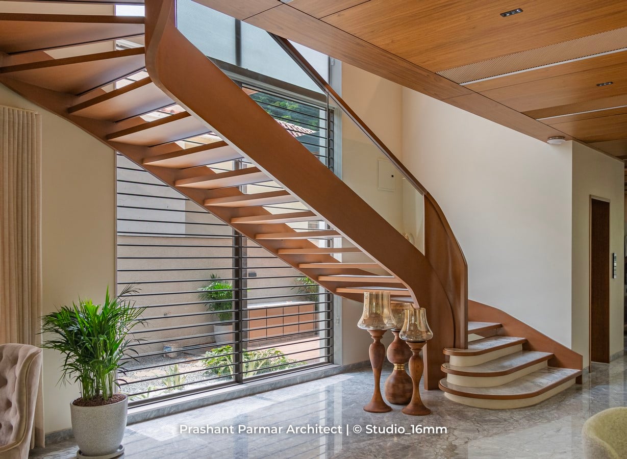 Bungalow at Satyagrah Chhavani by Prashant Parmar Architect-Sheet10