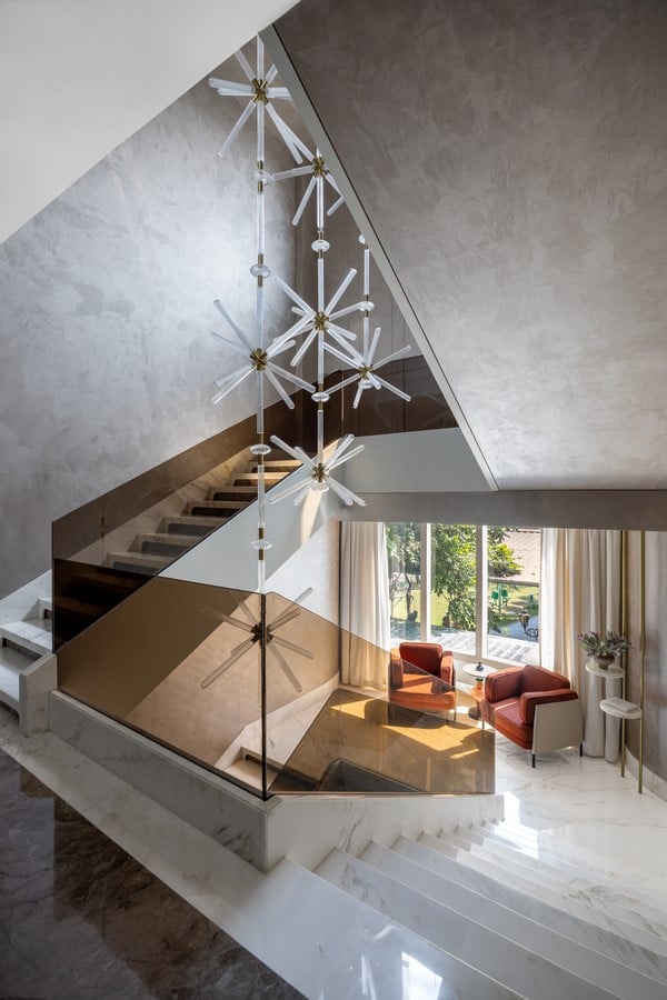 Why the Staircase Is the New Centrepiece of Luxury Homes by Azure In-Sheet2