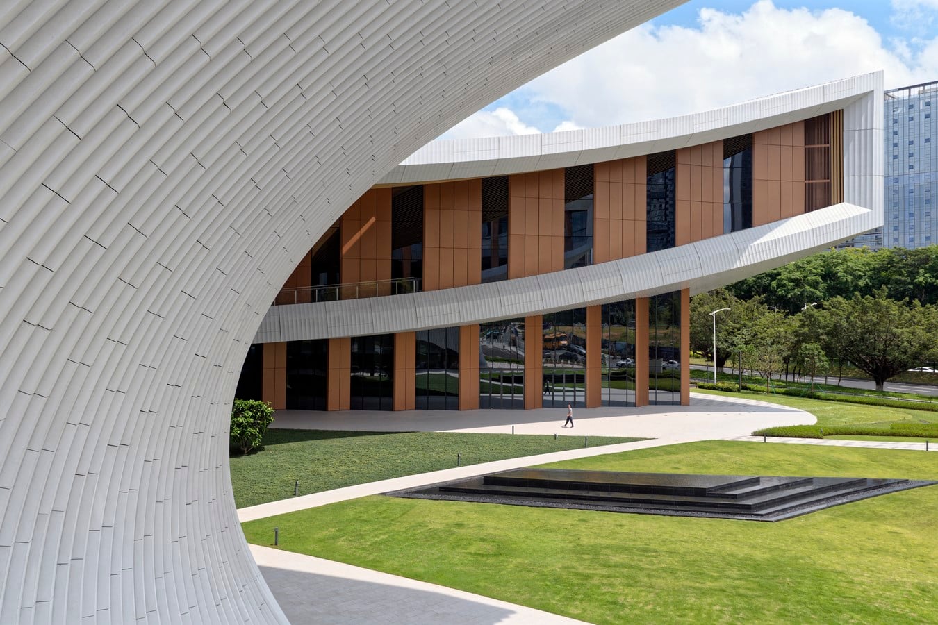 Songshan Lake Exhibition and Performance Centre by ZHA-Sheet6
