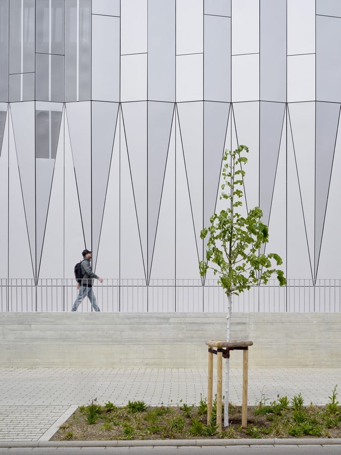 Telekom Tower by sauerbruch hutton-Sheet7