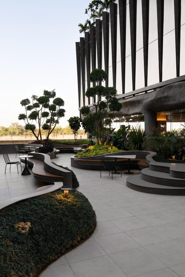 Courtyard by Studiio Dangg-Sheet2