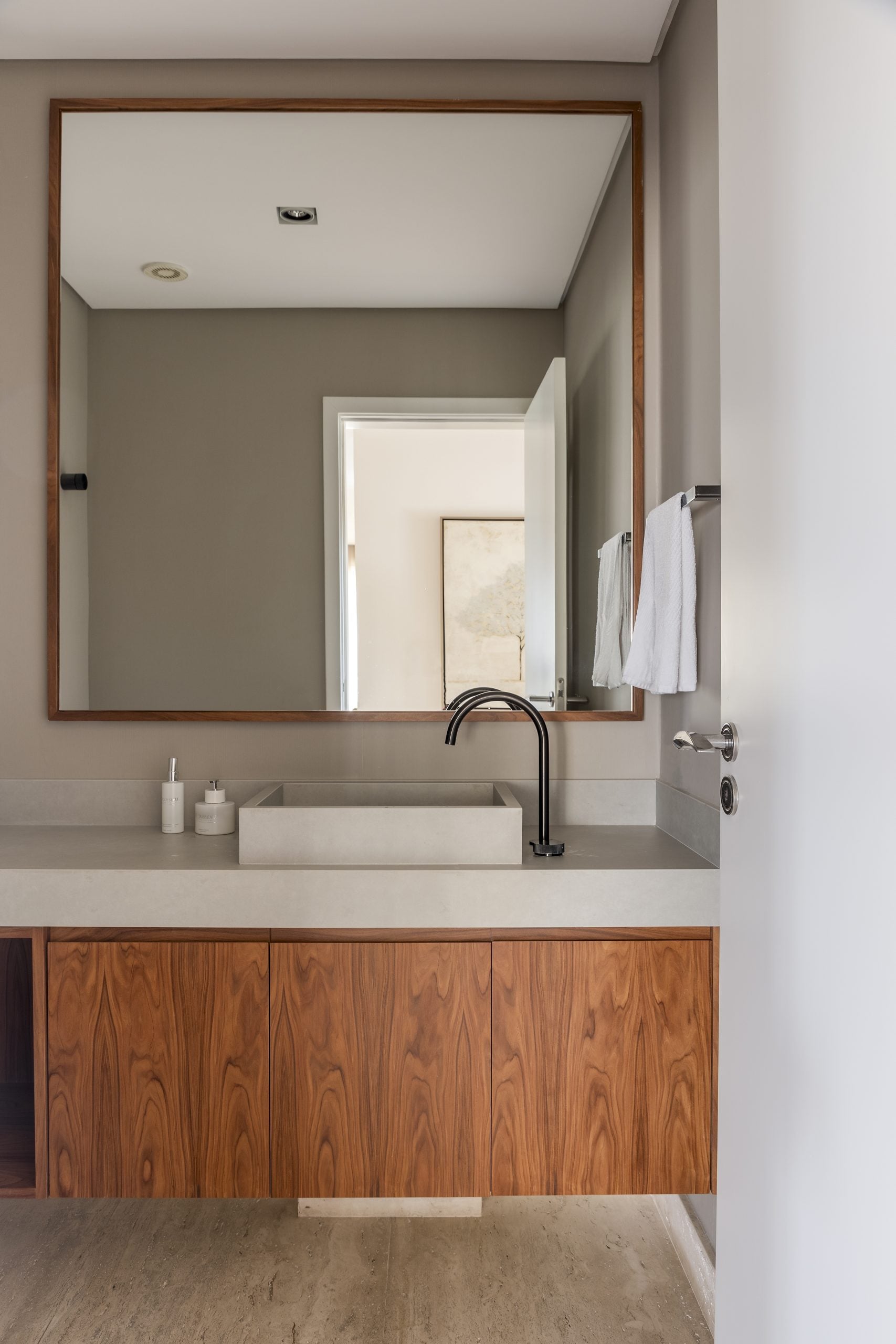 Renovation Balances Architecture, Art and Memory by RAWI Arquitetura and Rosa Berti Arquitet-Sheet4