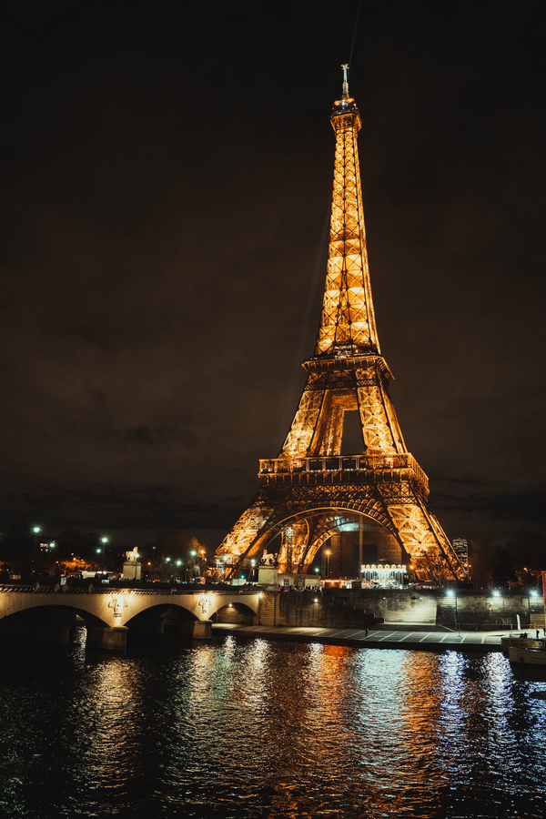 Lighting Design and the Politics of Urban Visibility at Night-Sheet7