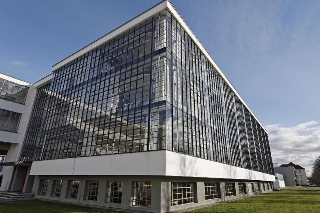 Beyond the Glass Box Why Bauhaus Still Rules Modern Architecture-Sheet2