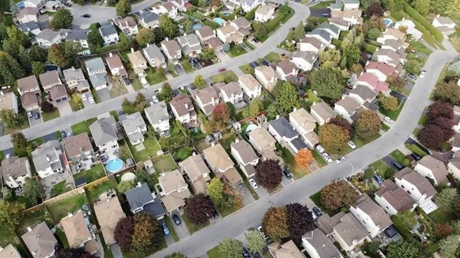 Rethinking the front lawn architecture is most wasteful tradition-Sheet1