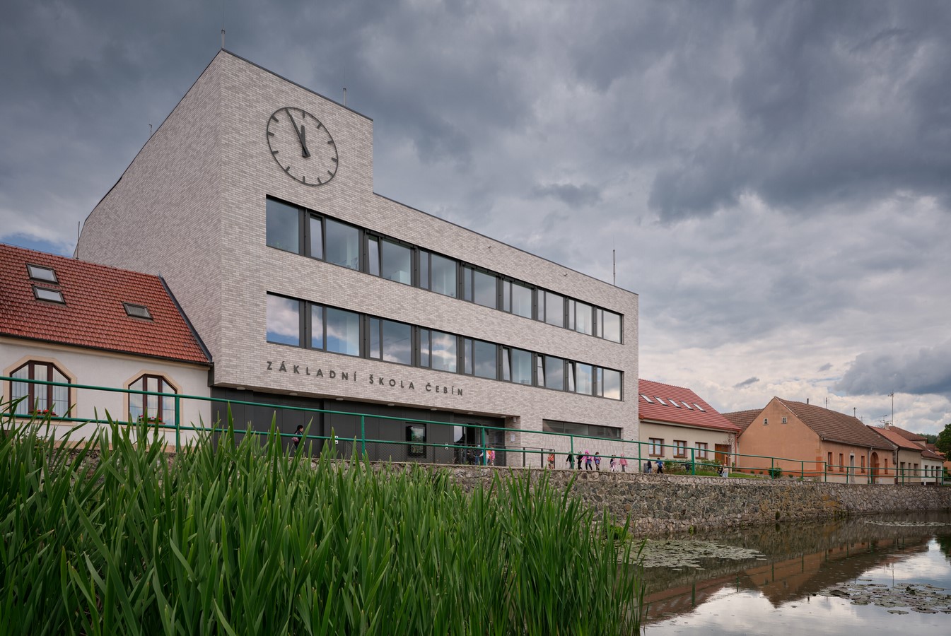 Čebín Primary School by knesl kynčl architekti-Sheet1