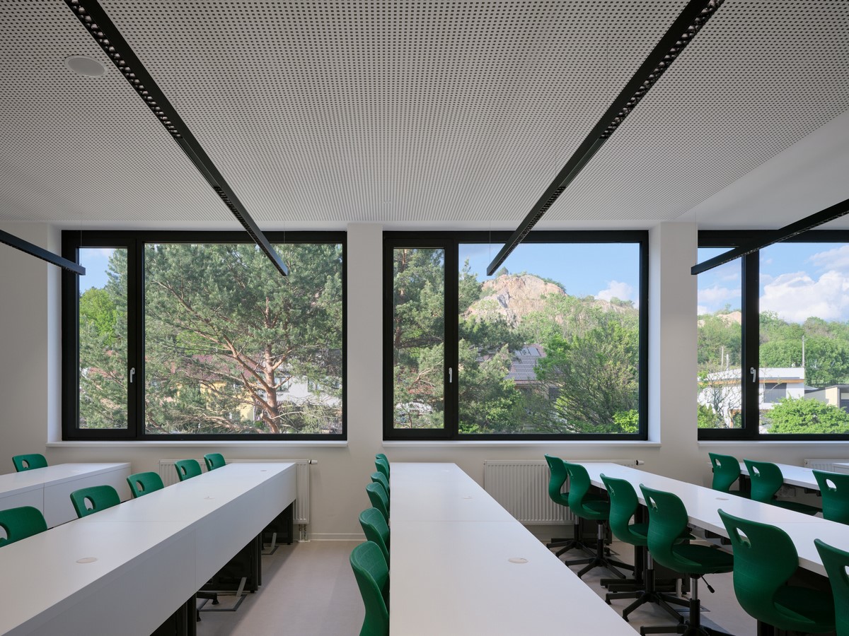 Čebín Primary School by knesl kynčl architekti-Sheet9