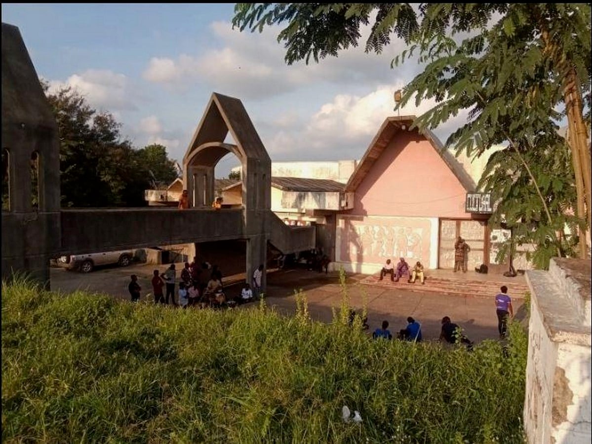 Oyo State Cultural Centre by Demas Nwoko-Sheet2
