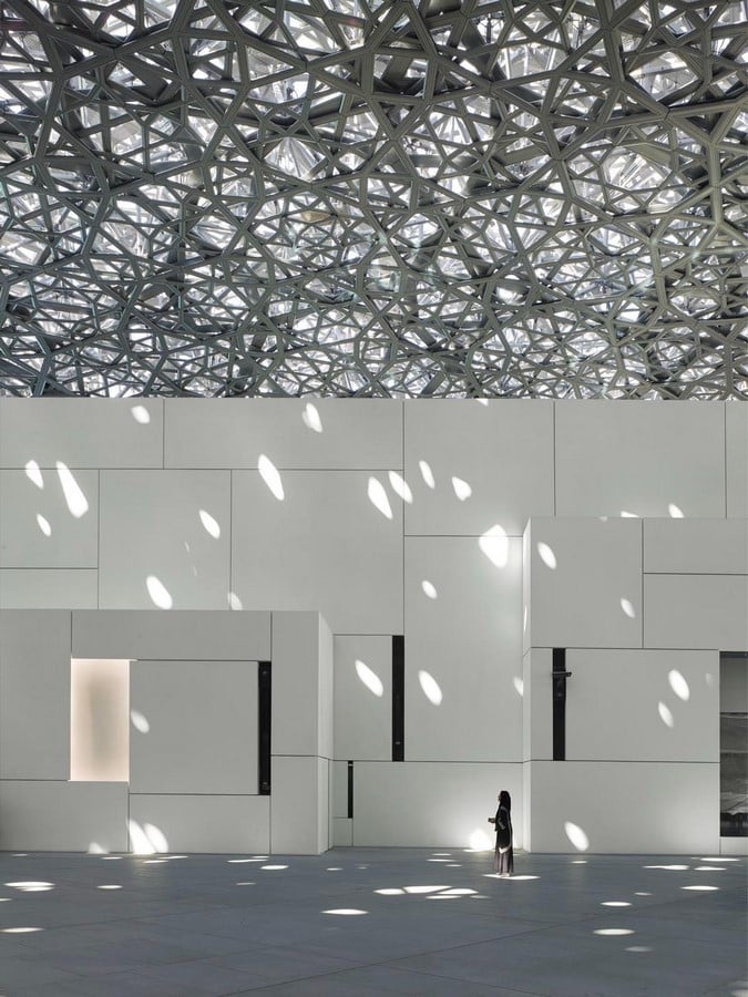 How Light Shapes Our Experience of Space-Sheet3