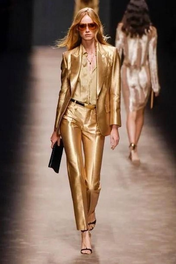 Wearable Architecture Where Fashion and Architecture Merge-Sheet14
