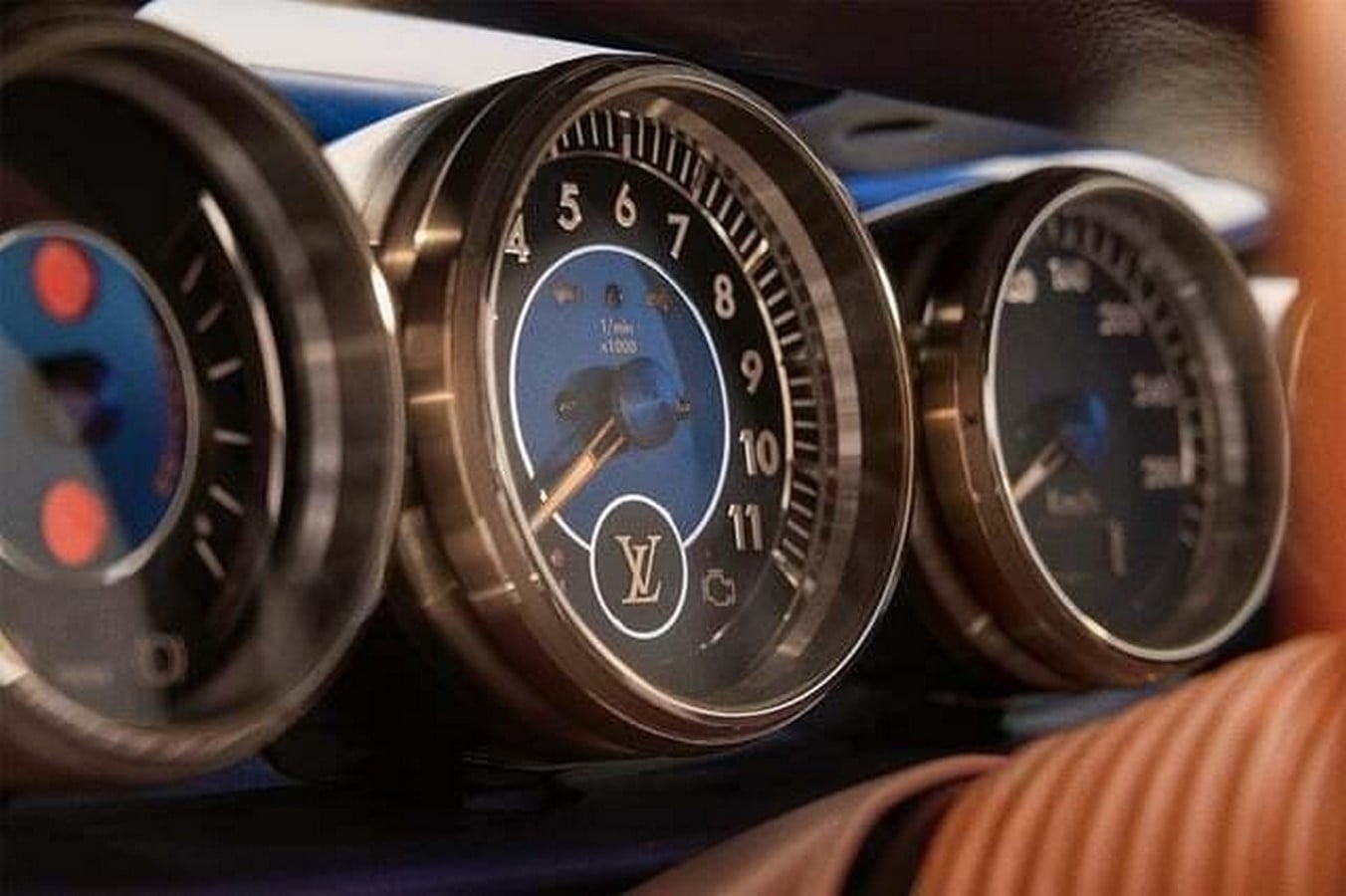 The Porsche 911 Gets a Louis Vuitton and Singer Makeover-Sheet2