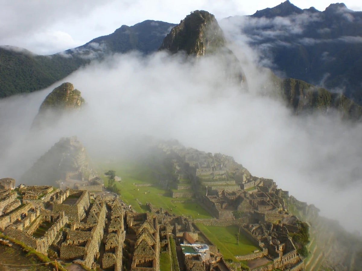When the Mountains Move Architecture on Shifting Ground-Sheet1