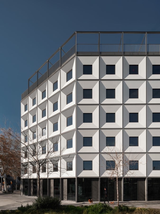 HIIT Barcelona offices by OAB Arquitectos-Sheet1
