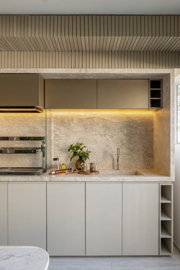 Raízes Apartment by Paula Aveiro Arquitetos-Sheet3